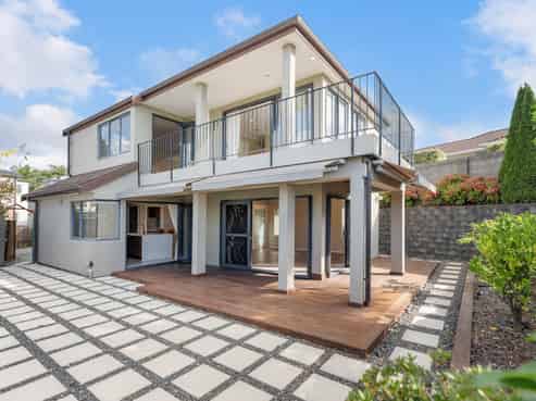 54 Grammar School Road, Pakuranga
