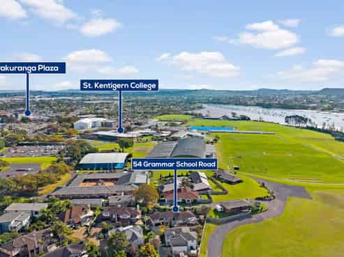 54 Grammar School Road, Pakuranga