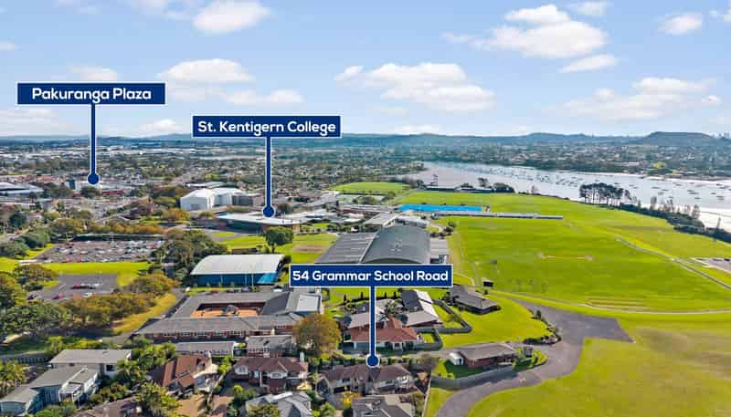 54 Grammar School Road, Pakuranga
