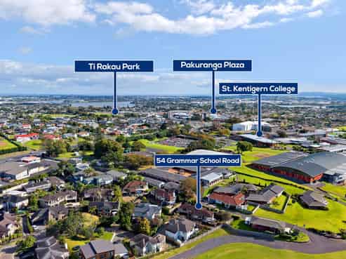 54 Grammar School Road, Pakuranga