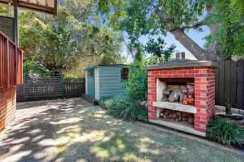 37  Fickling Ave, Mount Roskill