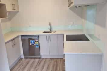 4/15A Oates Road, Glen Eden