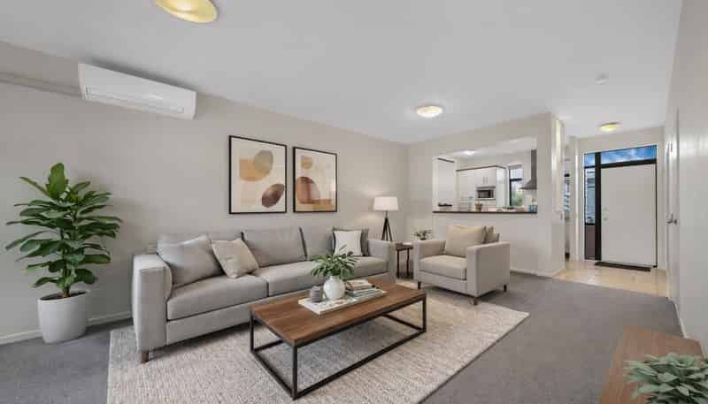 57/2 Armoy Drive, East Tamaki