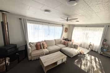 4 Renata Road, Otaki