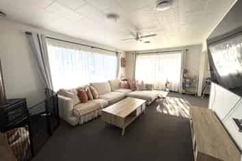 4 Renata Road, Otaki