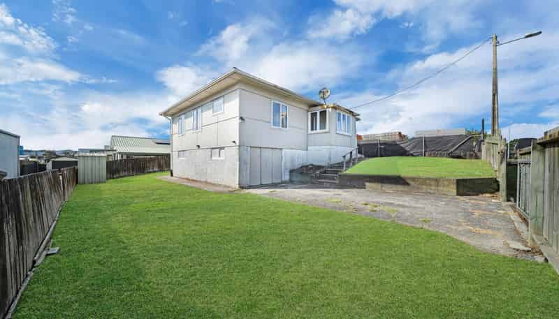 8 Domain Street, Waiuku