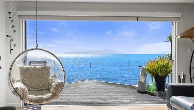 7 Ocean Parade, Pukerua Bay