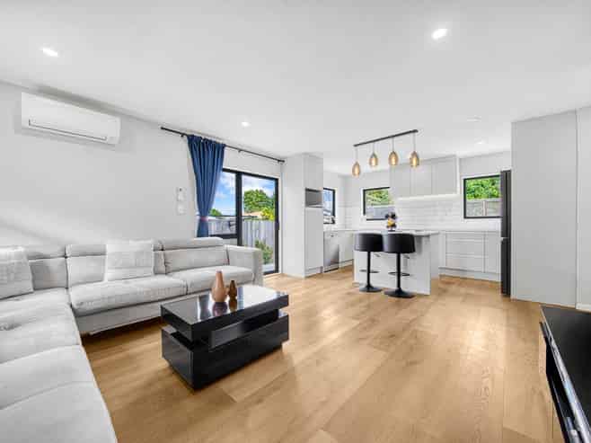 5/43 Clevedon Road, Papakura