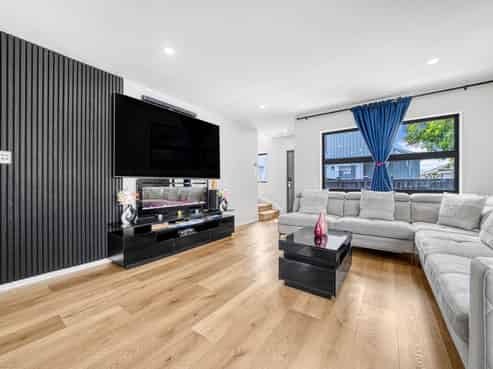 5/43 Clevedon Road, Papakura