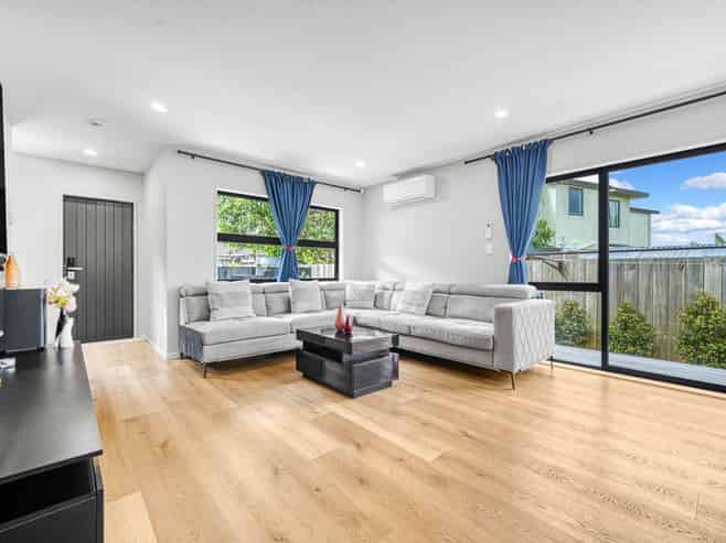 5/43 Clevedon Road, Papakura