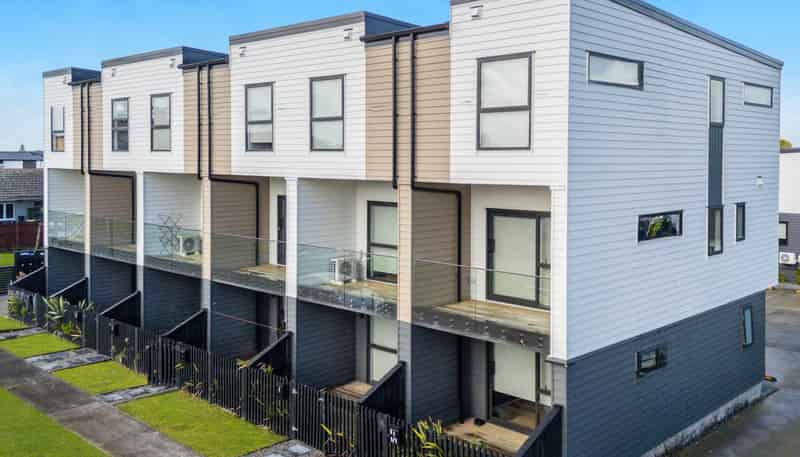 5/3 Cape Road, Mangere