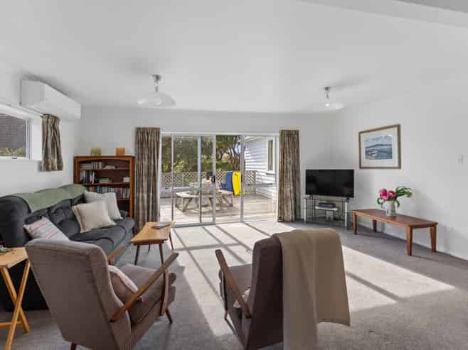 147 Manly Street, Paraparaumu Beach