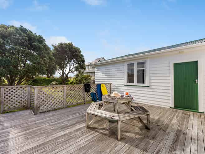 147 Manly Street, Paraparaumu Beach