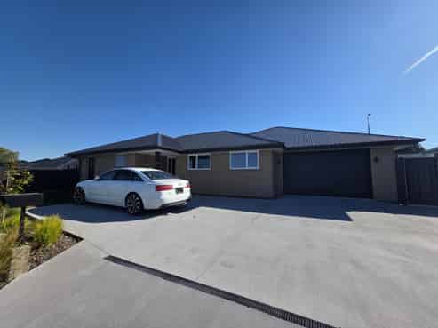 15 Royal Oak Crescent, Oamaru