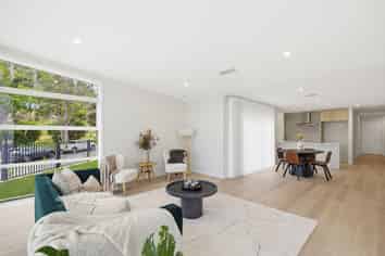 6 Homestead Avenue, Stoke