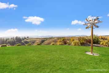 253 Stringer Road, Redwood Valley