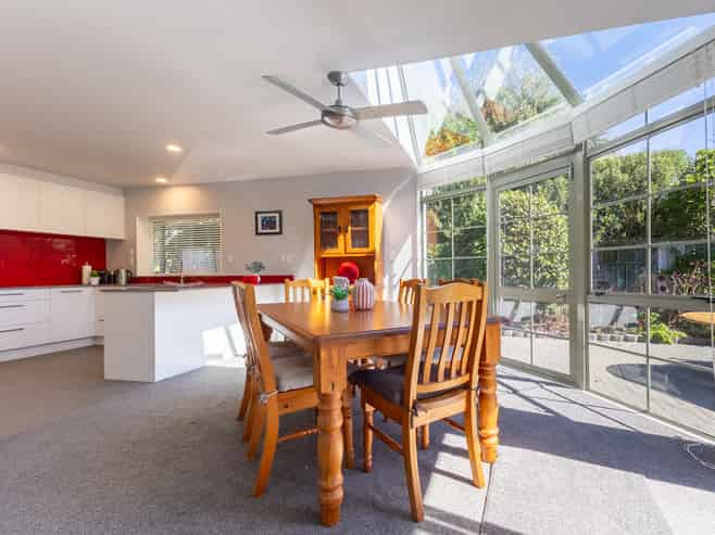 2/268 Rosetta Road, Raumati Beach