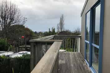 8b shelly Bay Road, Beachlands