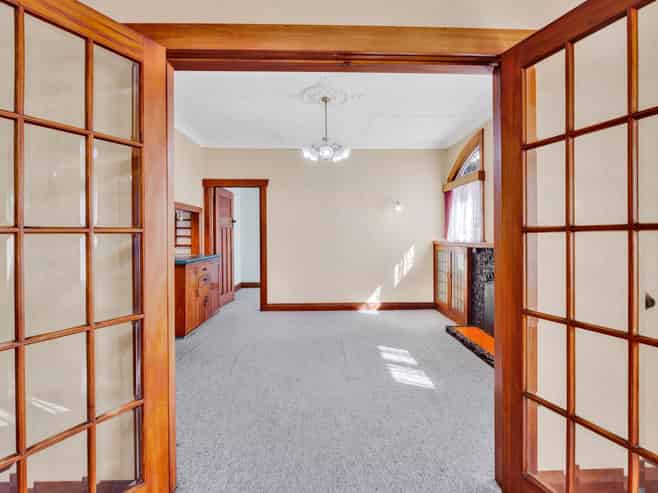 36 Percy Avenue, Stratford