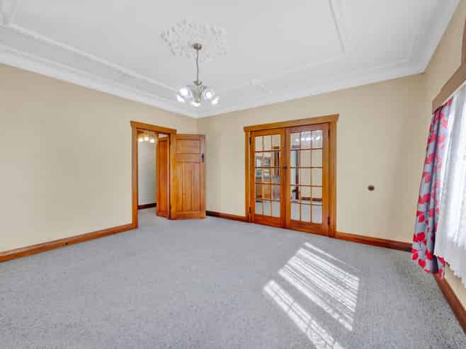 36 Percy Avenue, Stratford