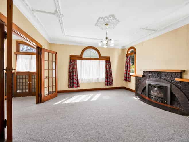 36 Percy Avenue, Stratford