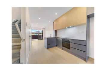 13/3 Cape Road, Mangere