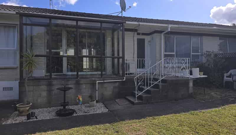 2/15 Parker Avenue, New Lynn