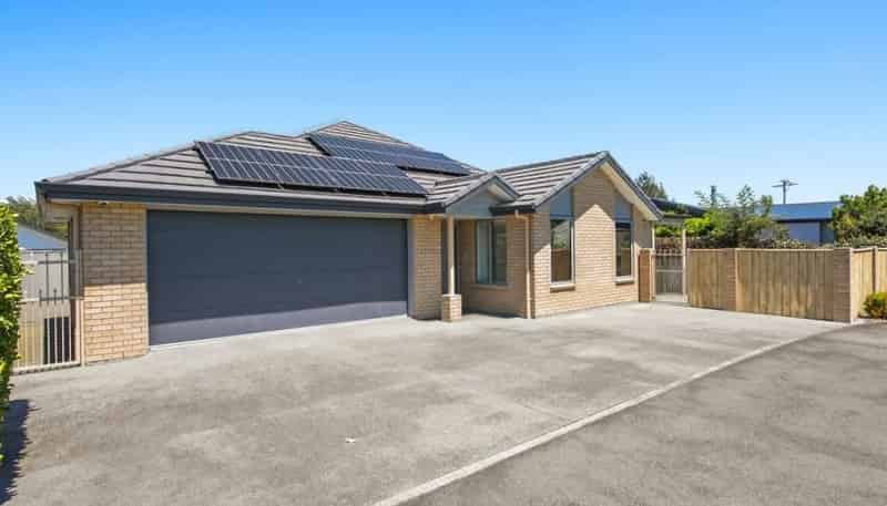 48 Adams Lane, Springlands