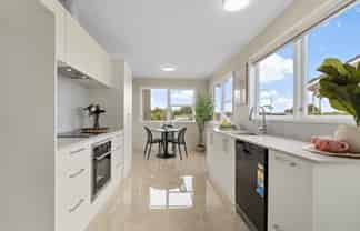 16 Wordsworth Road, Manurewa