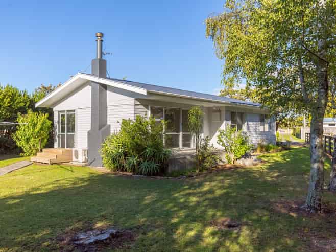 170 High Street South, Carterton