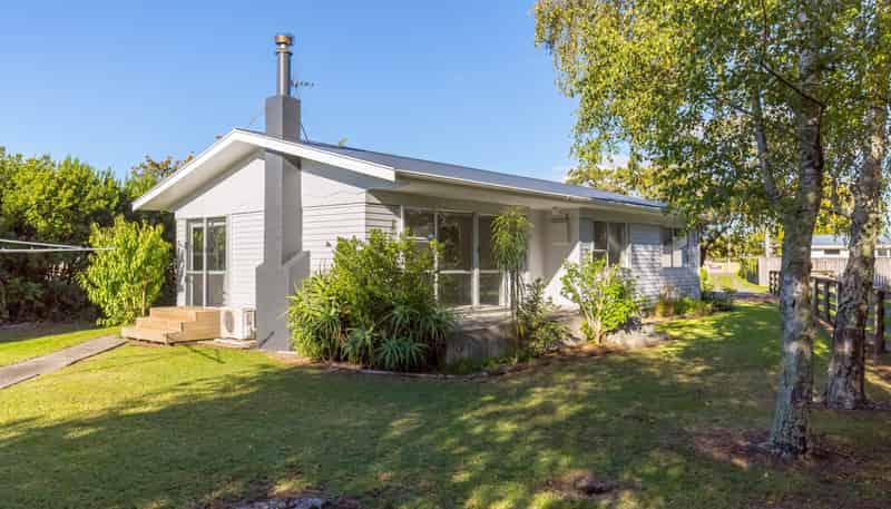 170 High Street South, Carterton