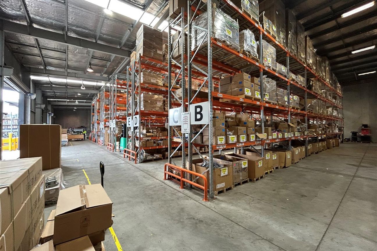 Savills | Premium Warehouse In Central Location - Ansicht 4