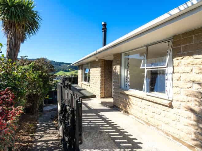 13 Delphic Street, Sawyers Bay