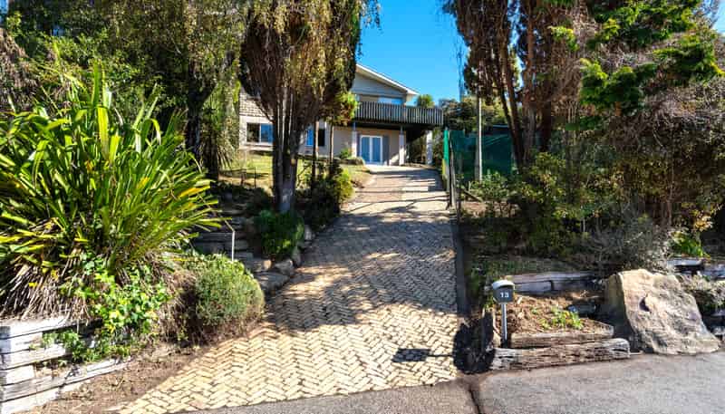 13 Delphic Street, Sawyers Bay