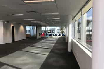 471sqm Office in Quality Rosedale Office Park 