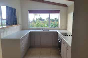 55 Pioneer Road, Moturoa