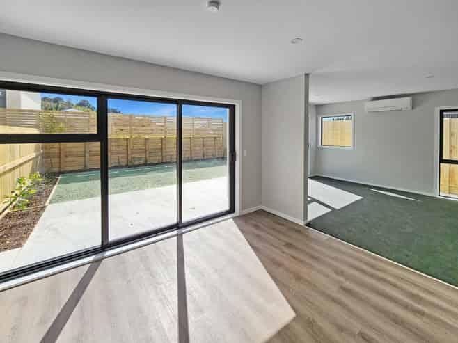 7  Ruru Lane , Porirua