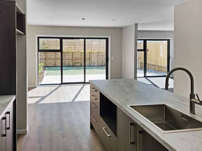 7  Ruru Lane , Porirua