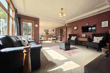 33 Devils Bridge Road, Weston