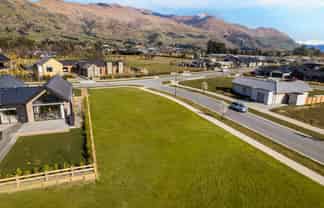 9 Deans Drive, Wanaka