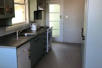 33 Pulham Crescent, Queenwood