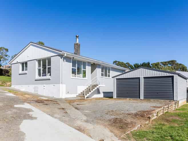 25 Loongana Street, Waitangirua