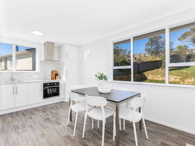 25 Loongana Street, Waitangirua