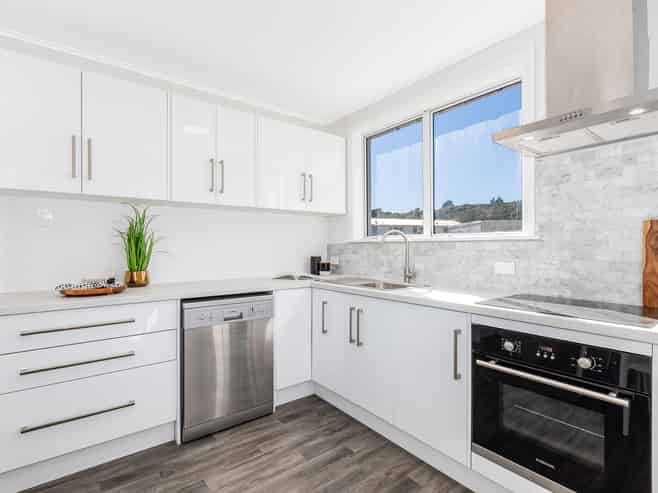 25 Loongana Street, Waitangirua