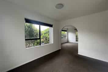 817B High Street, Boulcott