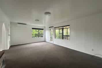 817B High Street, Boulcott