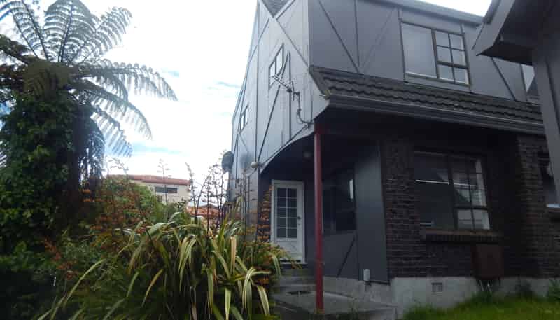 817B High Street, Boulcott