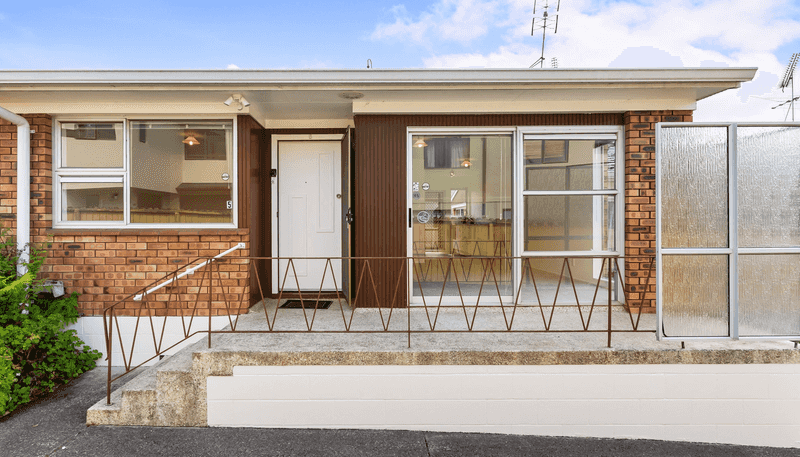 20 Turama Road, Royal Oak