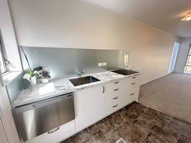 20 Turama Road, Royal Oak