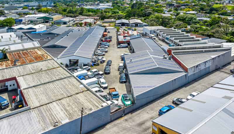 11&13A  View Road, Henderson